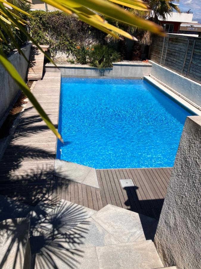 2 Pieces Rez-De-Jardin Dans Maison Avec Piscine Villeneuve-Loubet Buitenkant foto